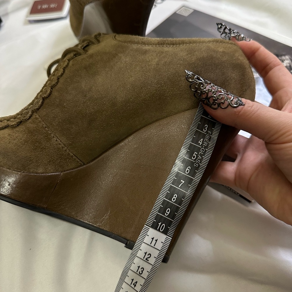 Minelli Tan Suede Wedge Shoes - Picture 7 of 16